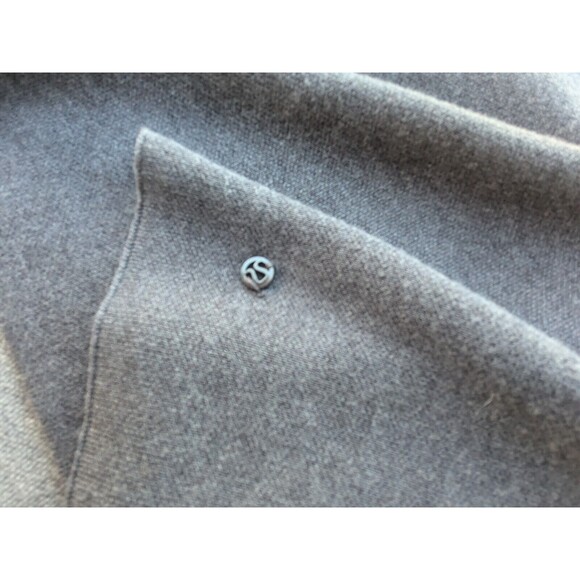 Lululemon cashmere blend poncho cozy comfort Lagen lounge casual artsy - Picture 7 of 10